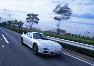 車検にかかる費用を抑えるためには